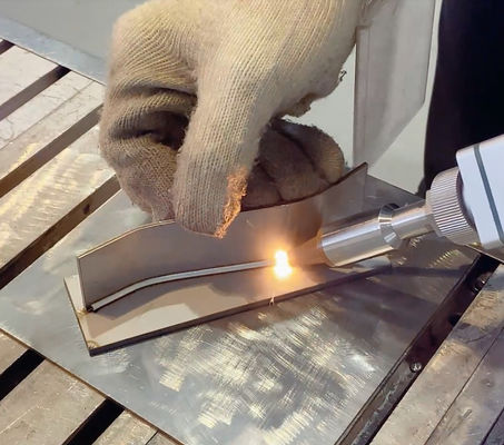 1500W Portable Handheld Manual Laser Welding Machine Purple Horn Equipment